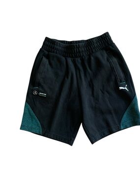 ➰PUMA Mercedes-AMG Petronas F1 Team sweat shorts in black ➰